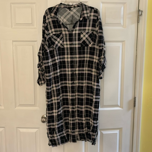 Torrid Plaid Midi Dress - Picture 1 of 4